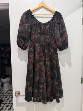 Vixen By Micheline Pitt Vacation Dress in Black Floral